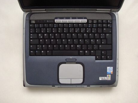 stary laptop